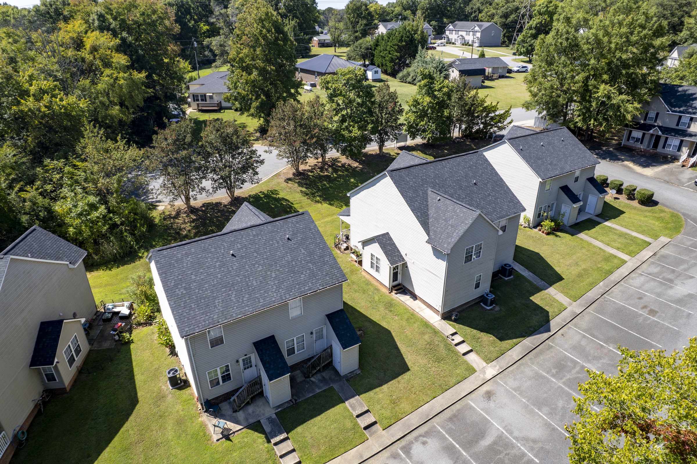 Aerial photo showing Aaron Place crescent and houses